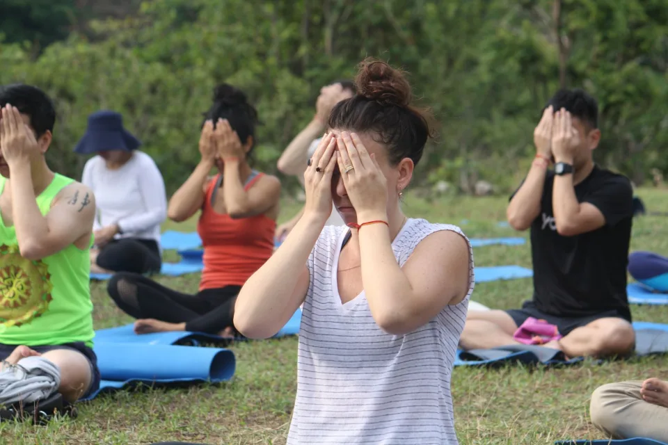 Huấn luyện viên tại phòng tập